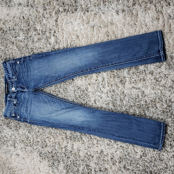Express Skinny Stella Low Rise Jeans